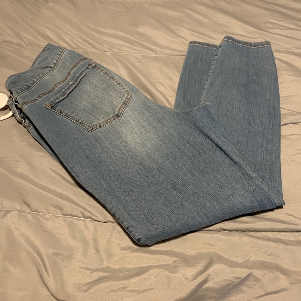 Light wash torrid jeans